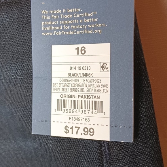 ֎5 FOR $25֍ (c1-4) NWT. Dark denim midi shorts 16 - Picture 3 of 7